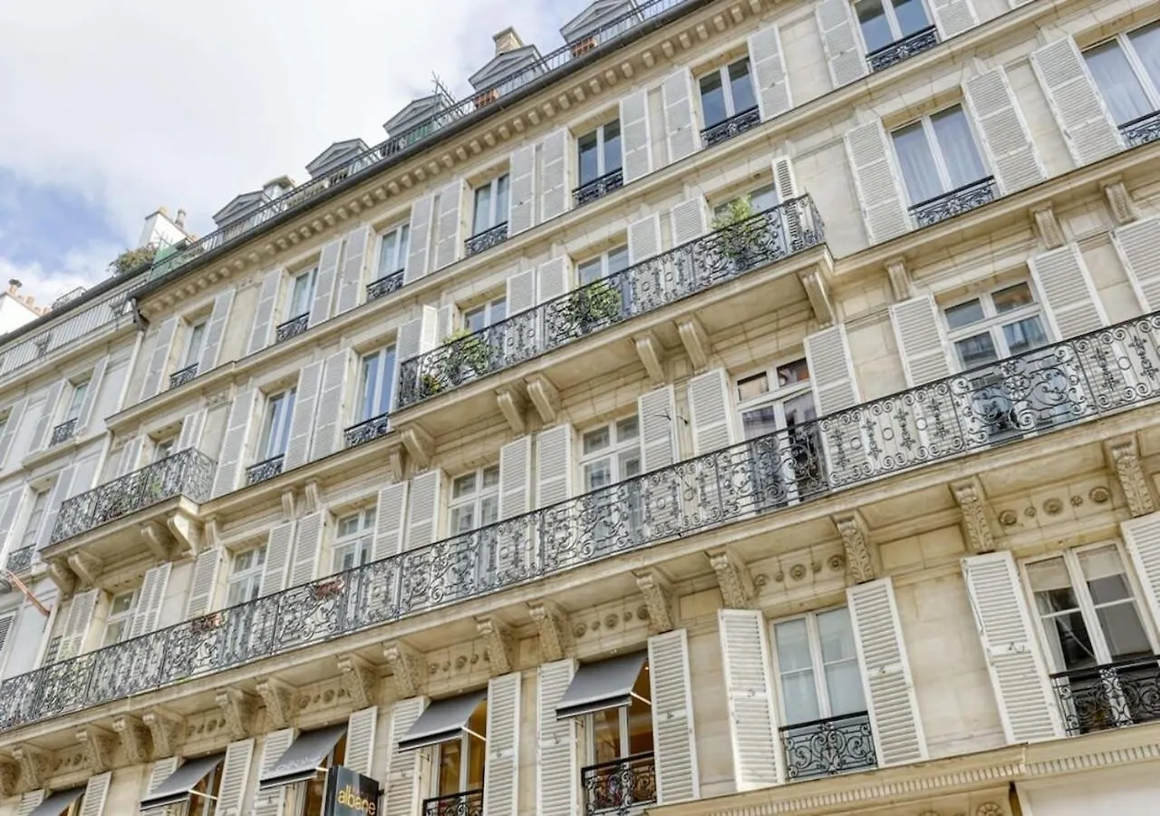 Typical & Charming Flat Near St Germain - Mid-Term Apartment Paris